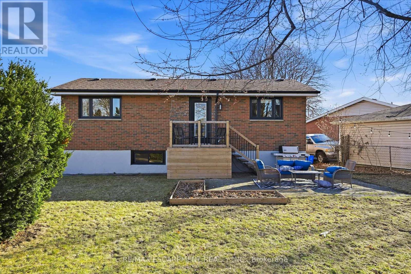 11 Sandlyn Court, Hamilton, Ontario  L8H 2R4 - Photo 45 - X12901040