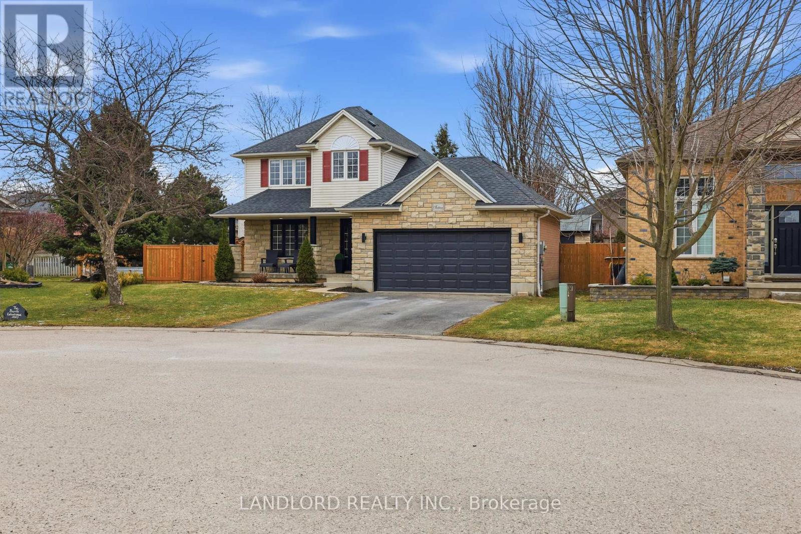 16 Windemere Place, St. Thomas, Ontario  N5R 6H3 - Photo 2 - X12901200