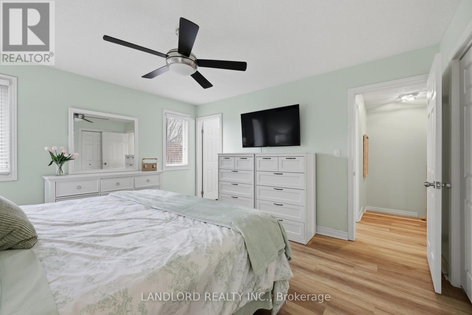 Photo 21 of 50 for 16 Windemere Place