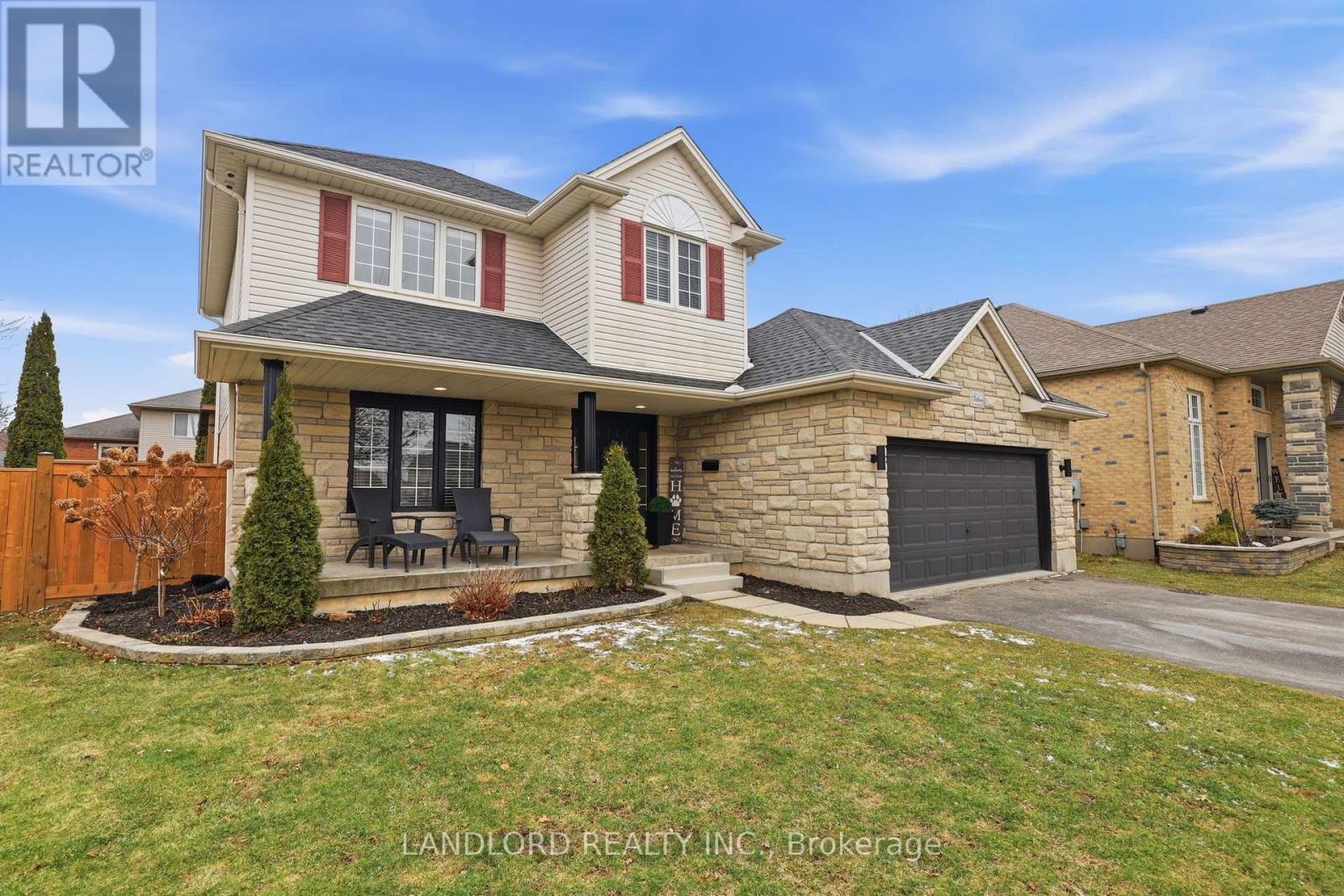 16 Windemere Place, St. Thomas, Ontario  N5R 6H3 - Photo 3 - X12901200