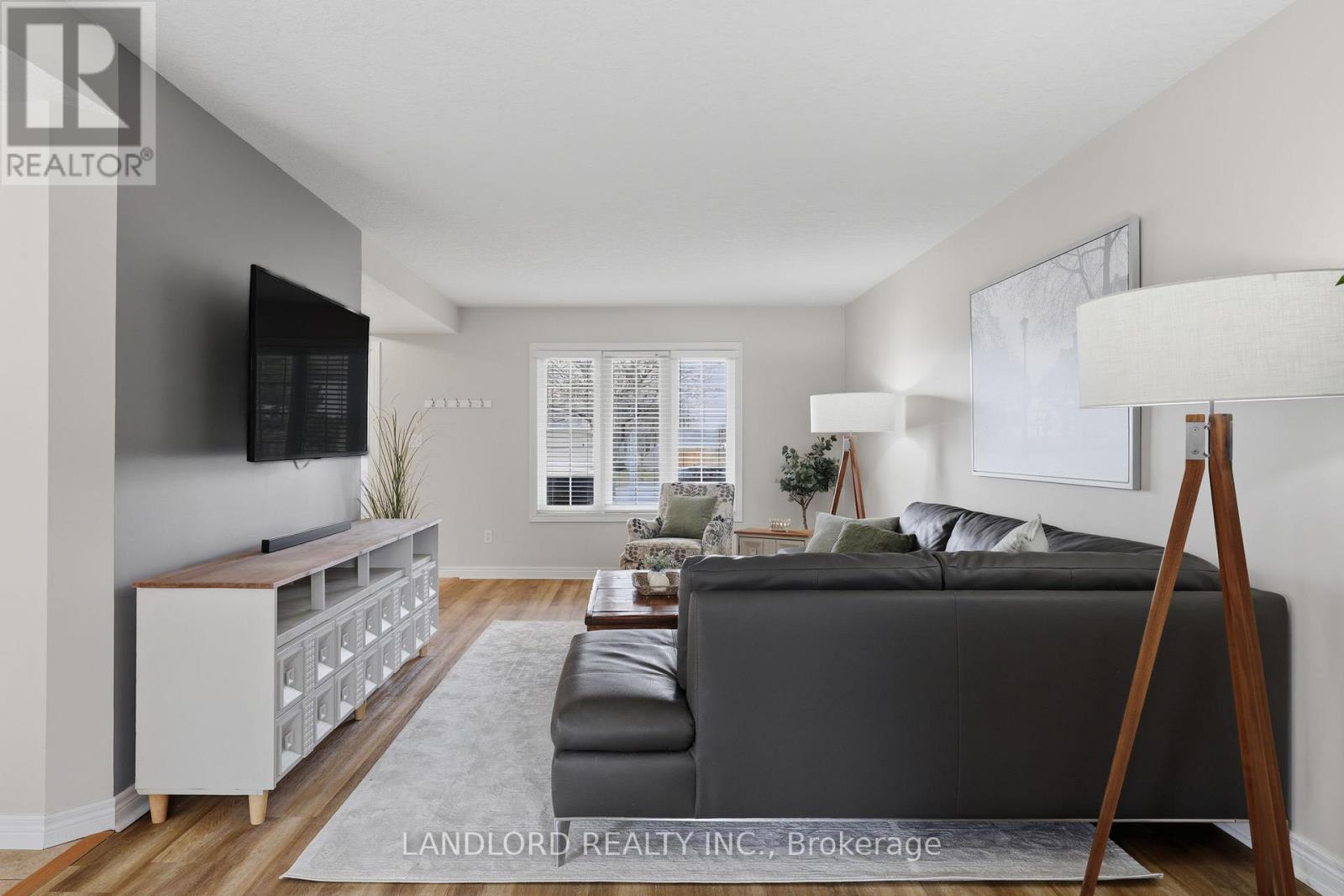 16 Windemere Place, St. Thomas, Ontario  N5R 6H3 - Photo 8 - X12901200