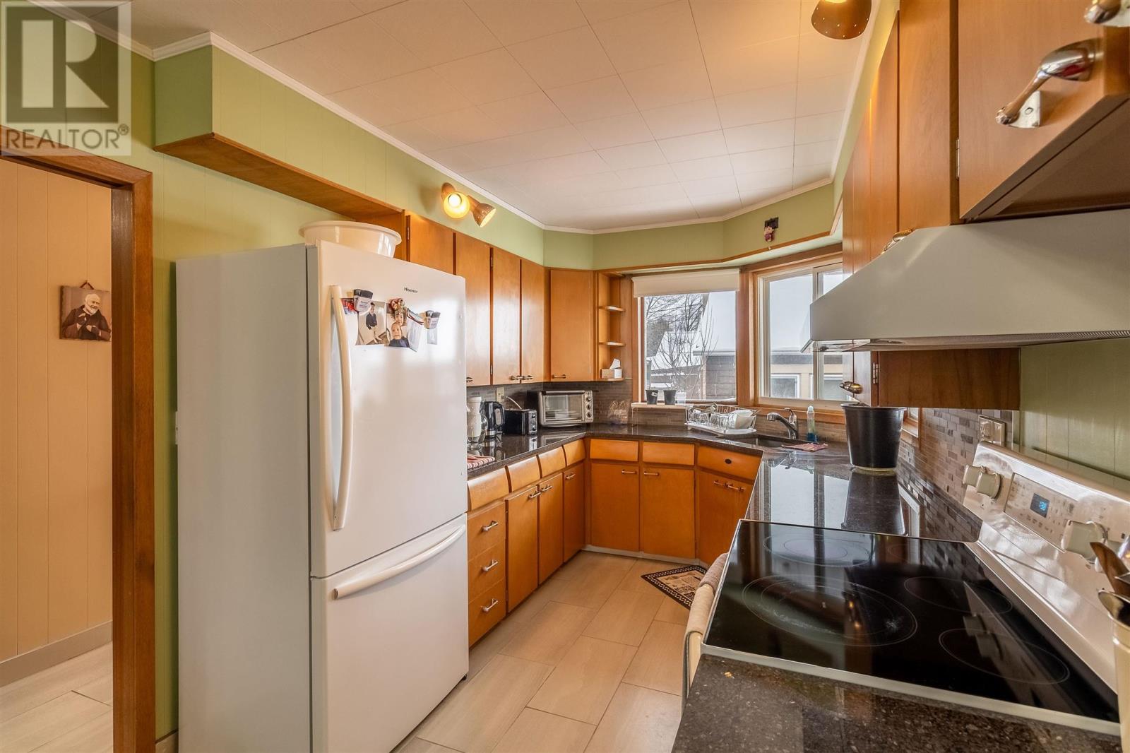 920 Wellington St E, Sault Ste. Marie, Ontario  P6A 2N5 - Photo 5 - SM260481