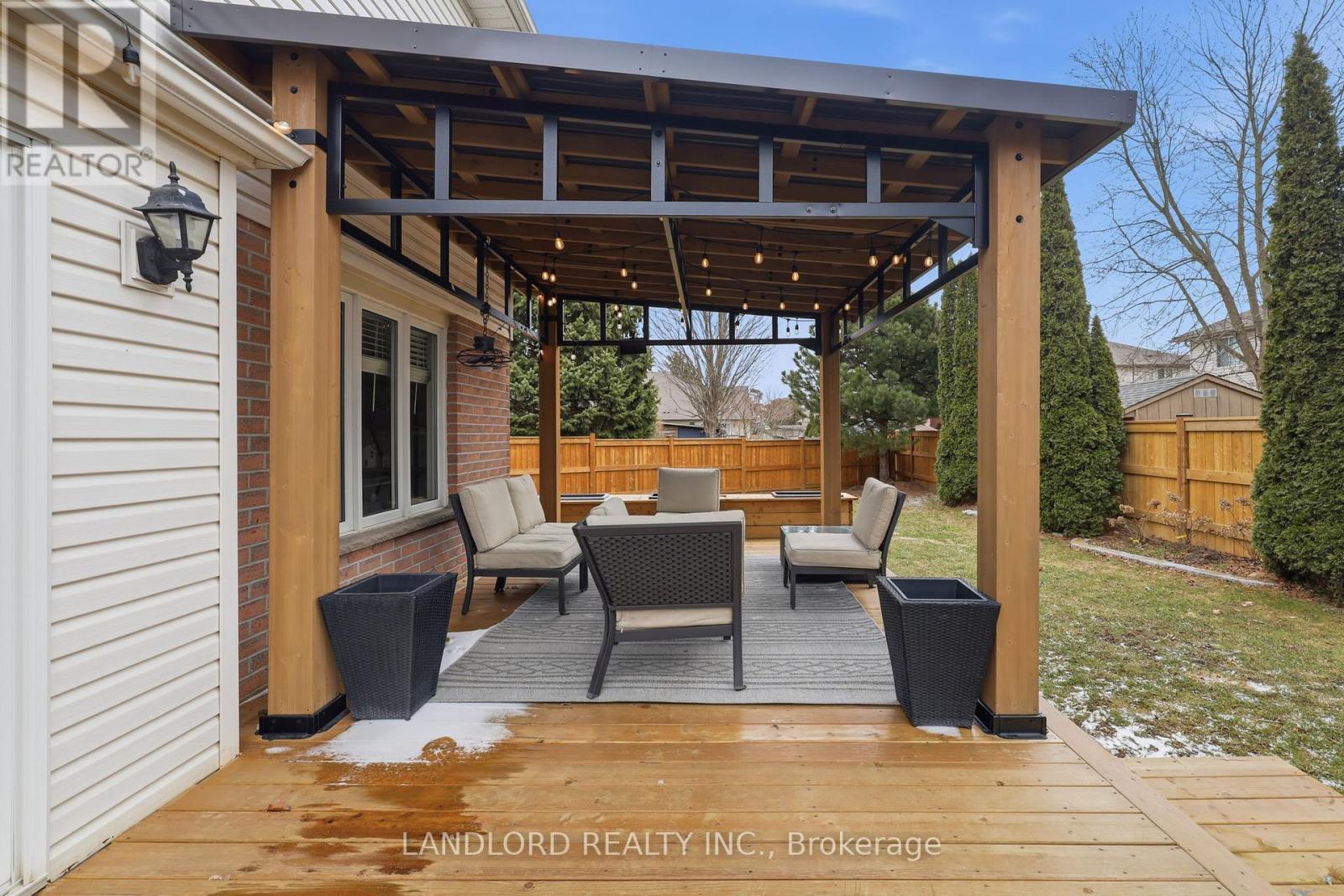 16 Windemere Place, St. Thomas, Ontario  N5R 6H3 - Photo 33 - X12901200