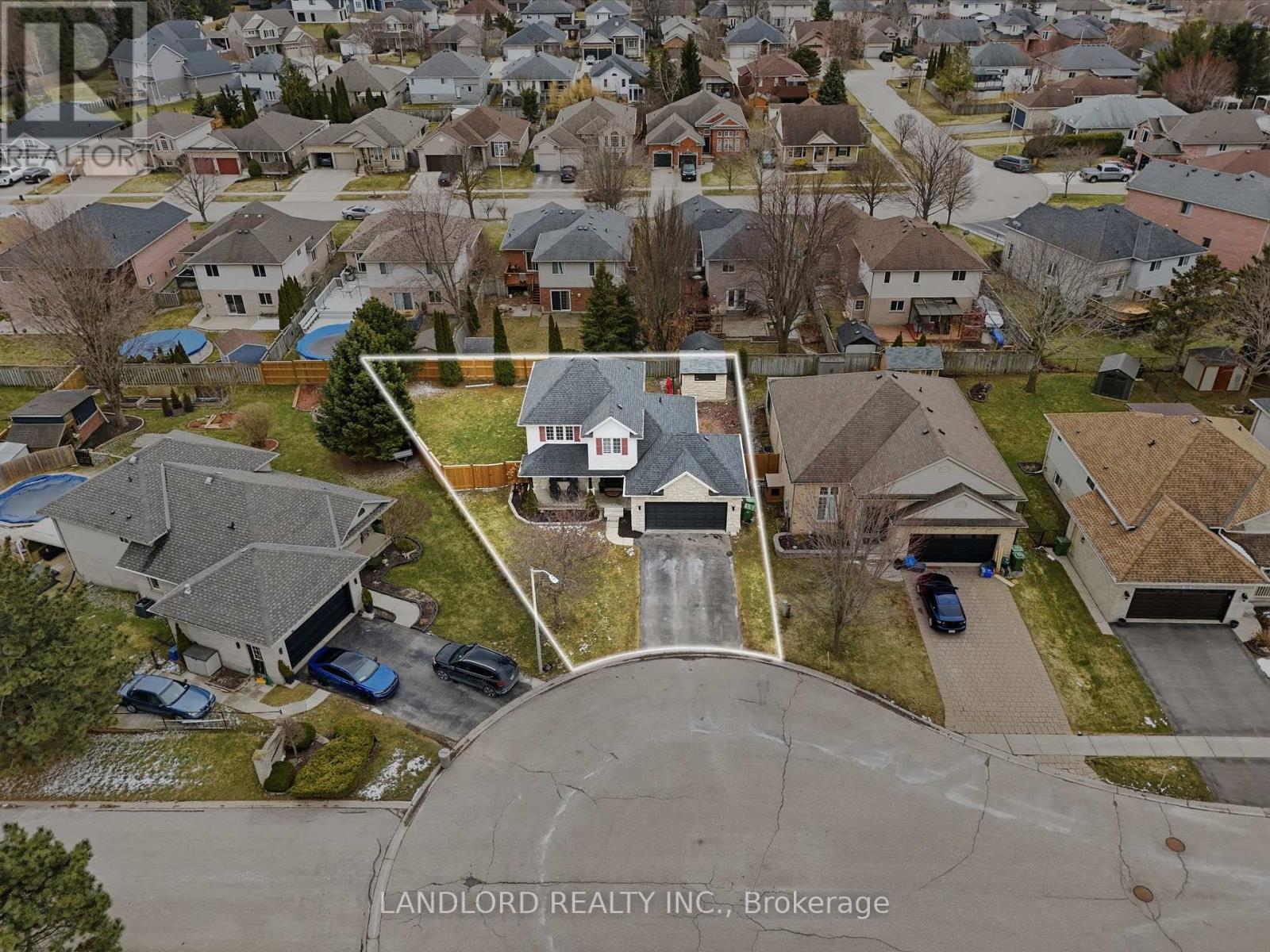 16 Windemere Place, St. Thomas, Ontario  N5R 6H3 - Photo 43 - X12901200