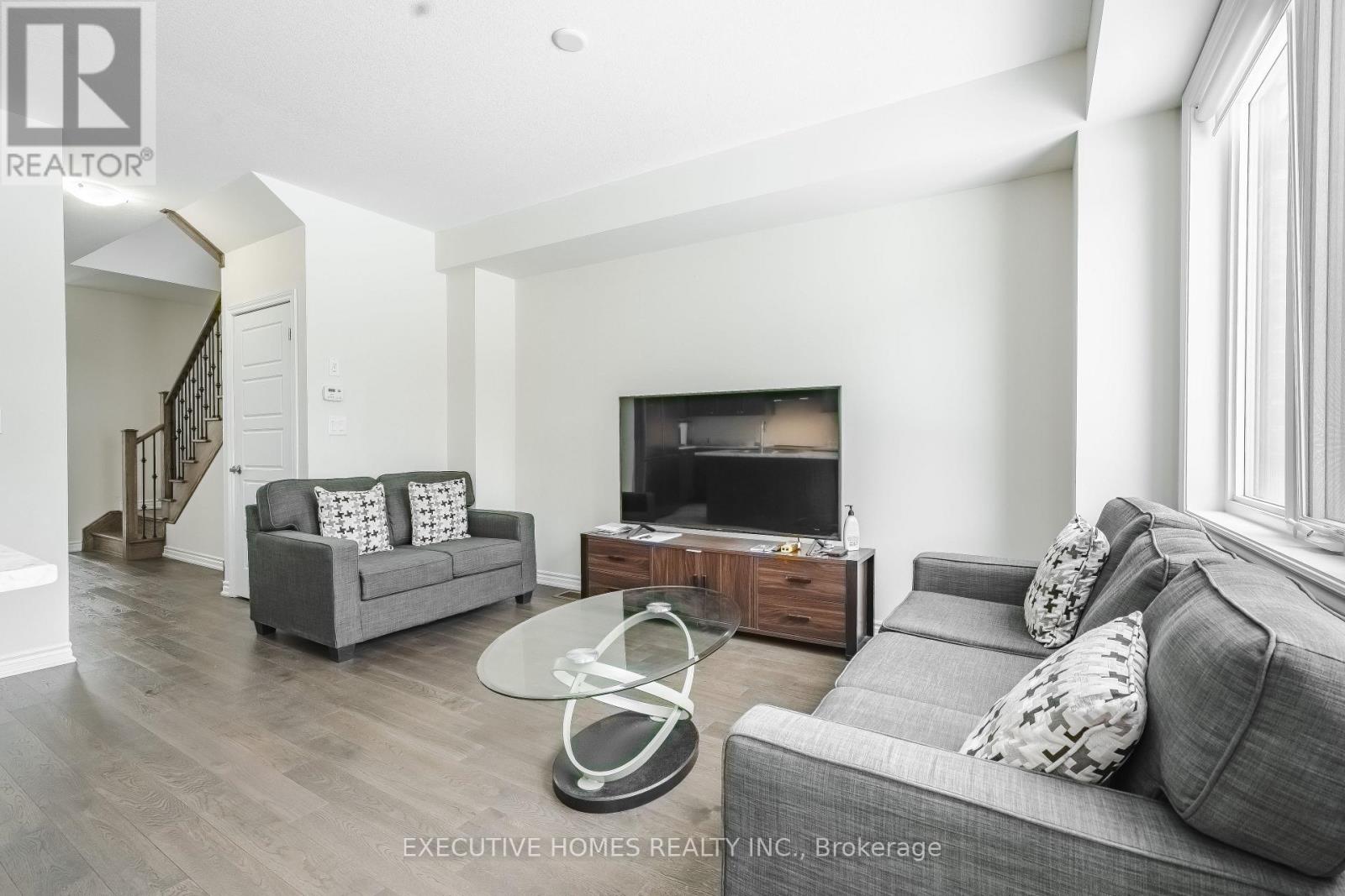 16 Ever Sweet Way W, Thorold, Ontario  L2V 0L1 - Photo 8 - X12889274