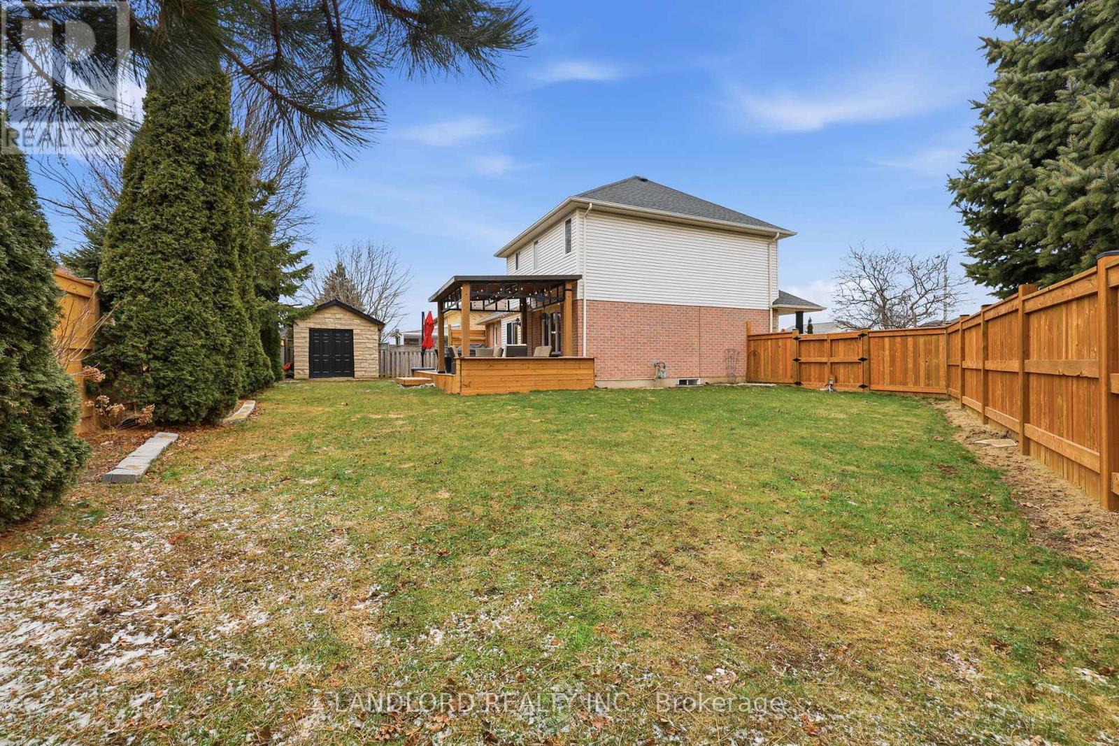 16 Windemere Place, St. Thomas, Ontario  N5R 6H3 - Photo 36 - X12901200