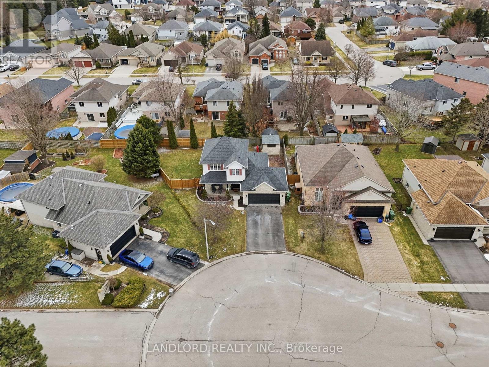 16 Windemere Place, St. Thomas, Ontario  N5R 6H3 - Photo 42 - X12901200