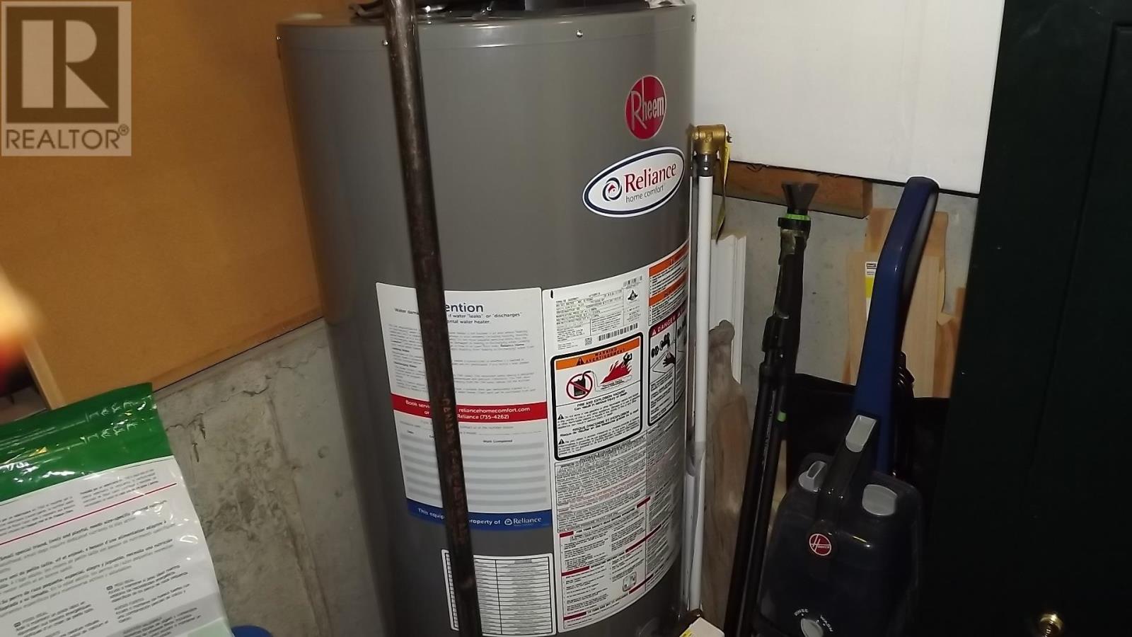 52 Hergott Ave, Elliot Lake, Ontario  P5A 3A8 - Photo 6 - SM260500