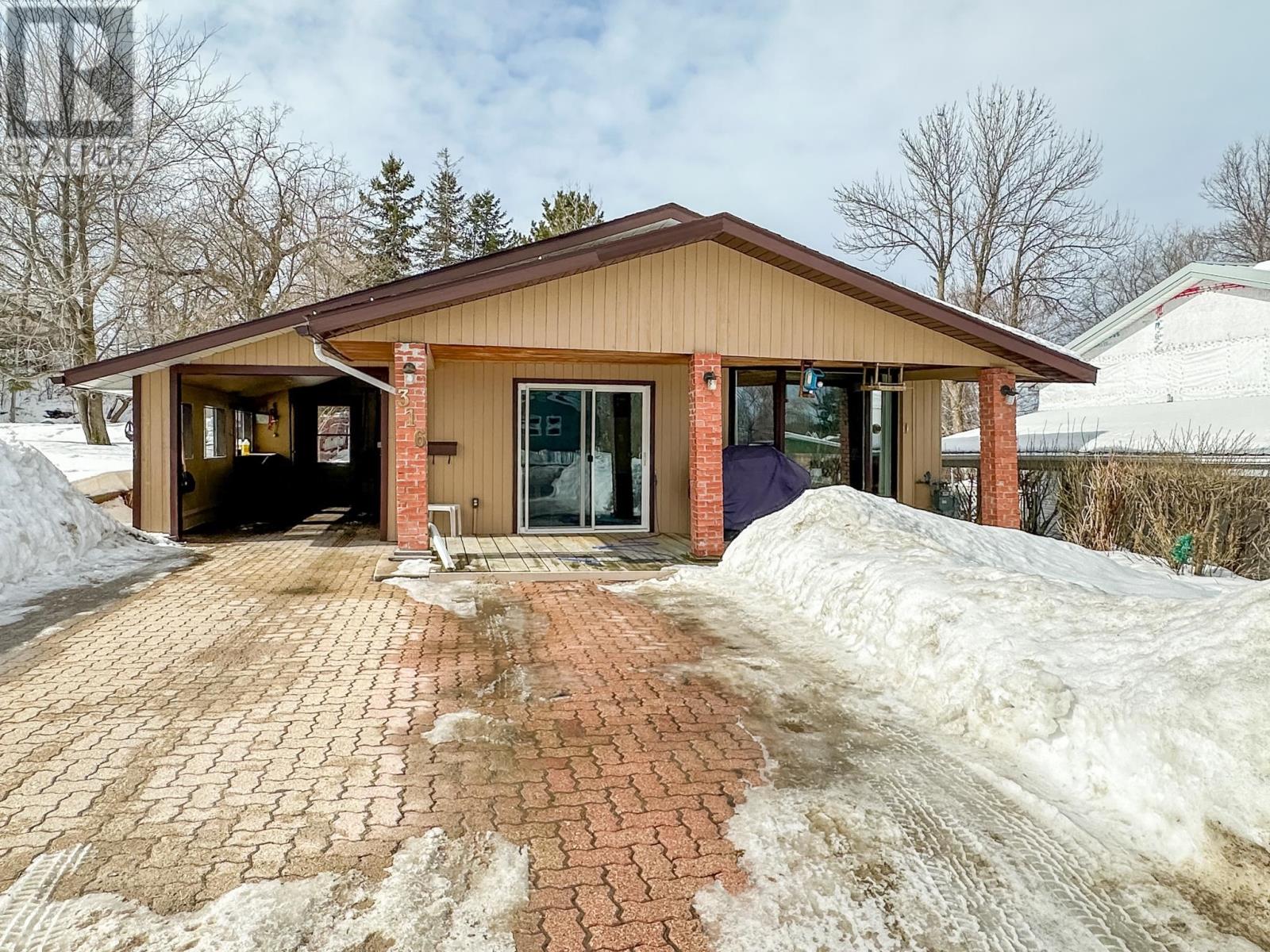 316 May Avenue, Kenora, Ontario  P0X 1C0 - Photo 6 - TB2600391
