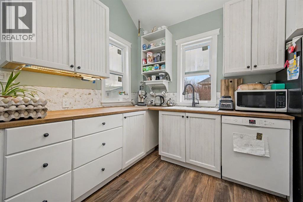 215 5 Avenue SE, Three Hills, Alberta  T0M 2A0 - Photo 10 - A2283626