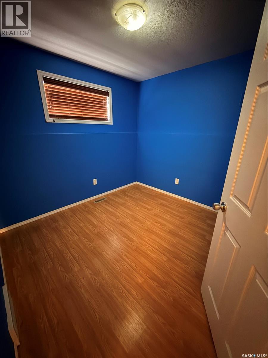 1373 Bond Street, Regina, Saskatchewan  S4N 1W8 - Photo 4 - SK030863