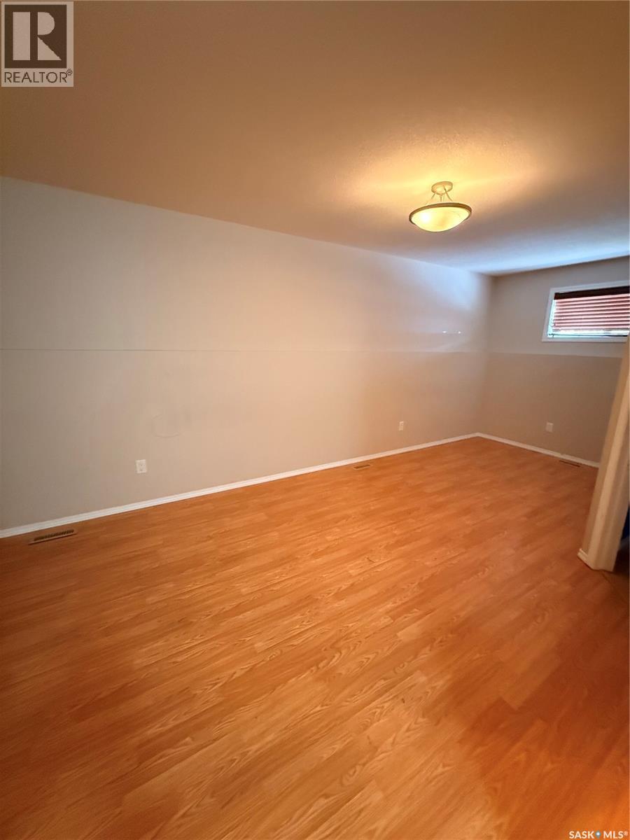 1373 Bond Street, Regina, Saskatchewan  S4N 1W8 - Photo 7 - SK030863