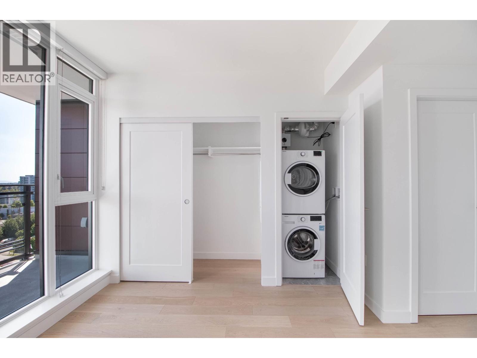 1502 3331 No. 3 Road, Richmond, British Columbia  V6X 2B6 - Photo 2 - R3099598