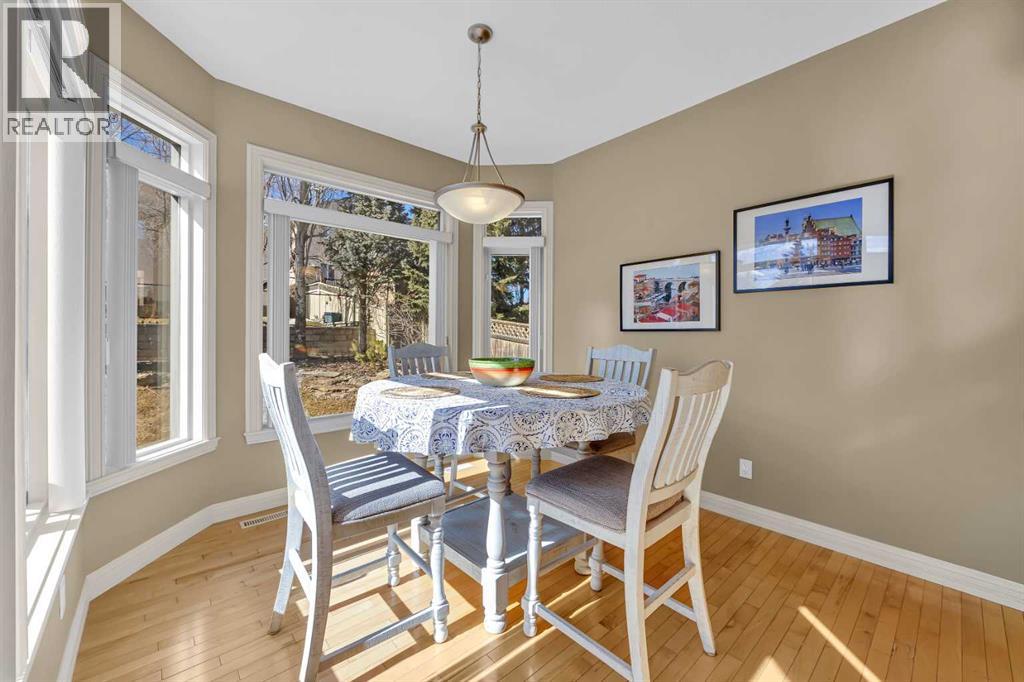 97 Strathridge Close Sw, Calgary, Alberta  T3H 4J3 - Photo 17 - A2294102