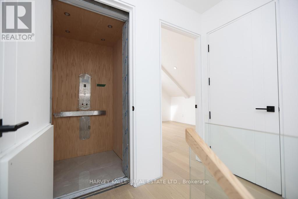 2970a Bayview Avenue, Toronto, Ontario  M2N 5K7 - Photo 20 - C12865226