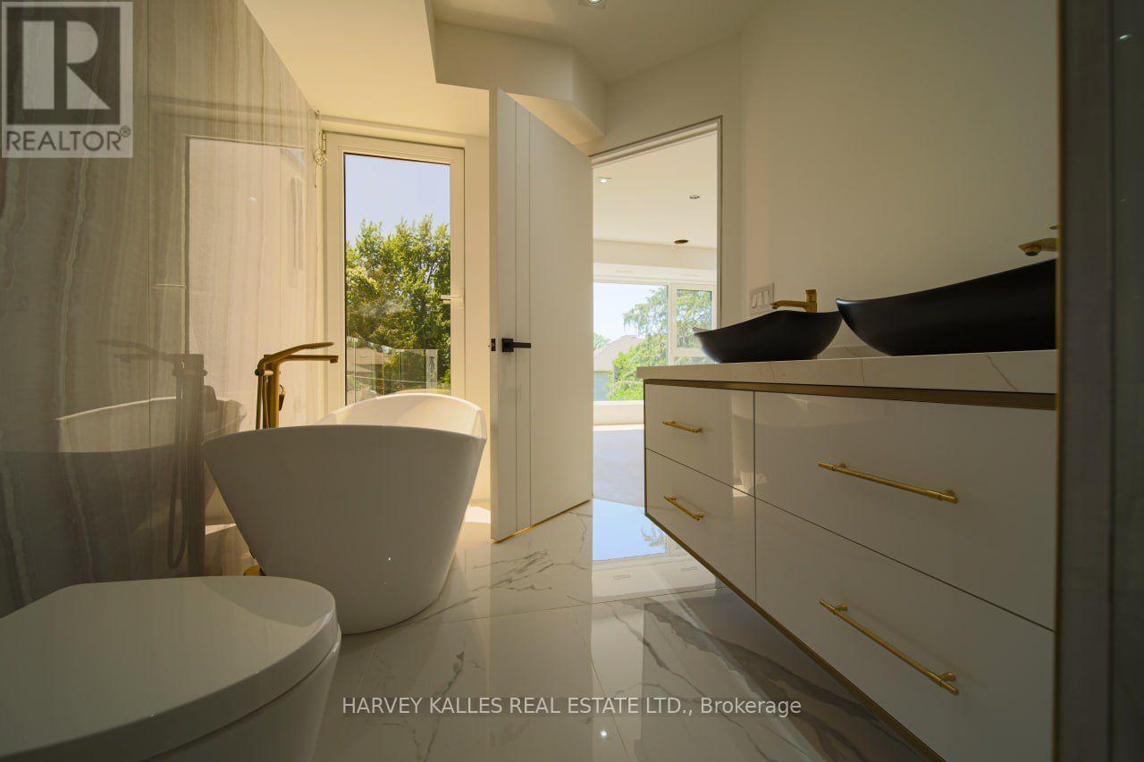 2970a Bayview Avenue, Toronto, Ontario  M2N 5K7 - Photo 14 - C12883836