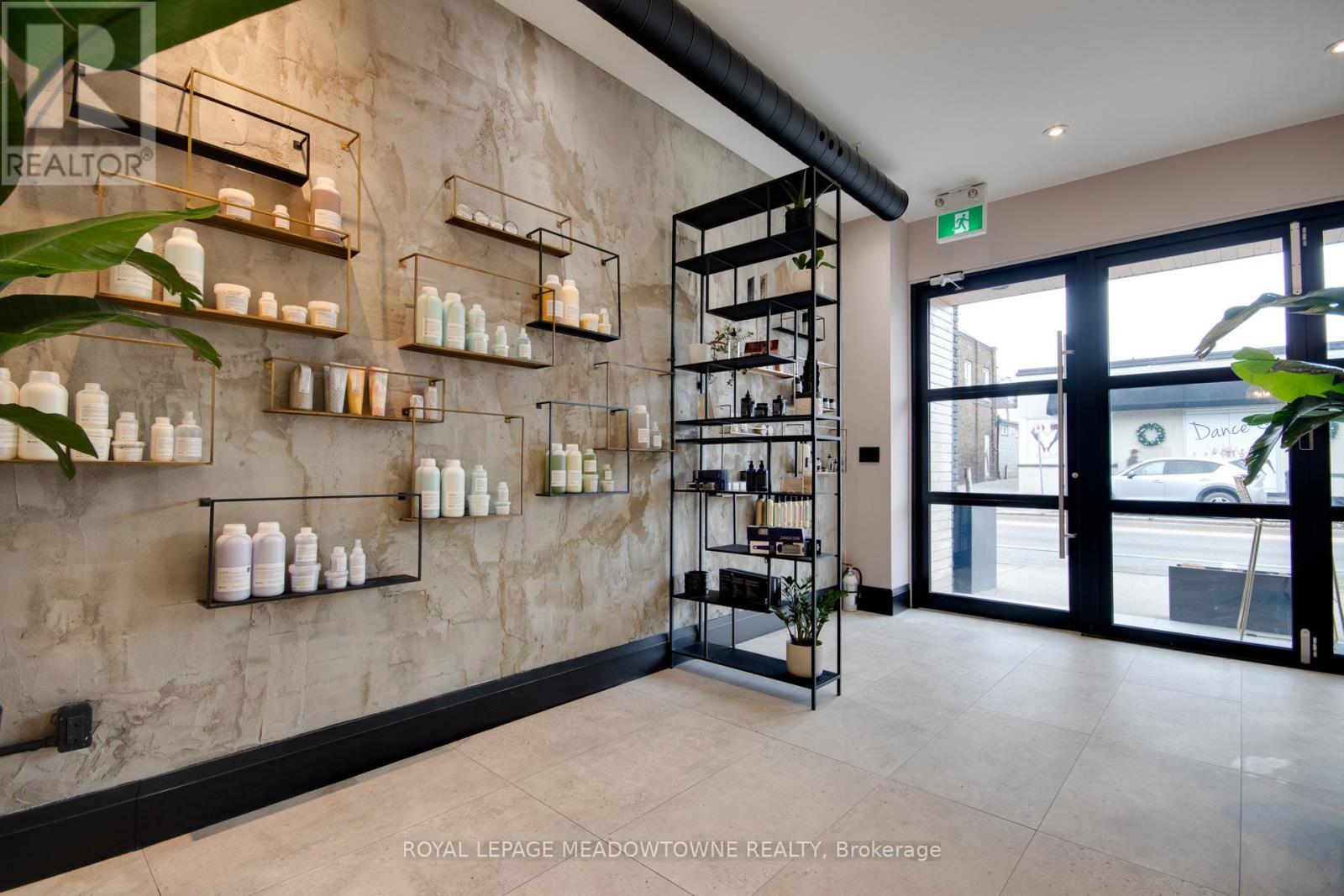 43 Main Street S, Halton Hills (Georgetown), Ontario  L7G 3H2 - Photo 15 - W12868242