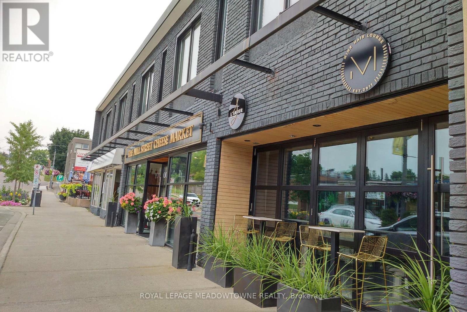 43 Main Street S, Halton Hills (Georgetown), Ontario  L7G 3H2 - Photo 16 - W12868242