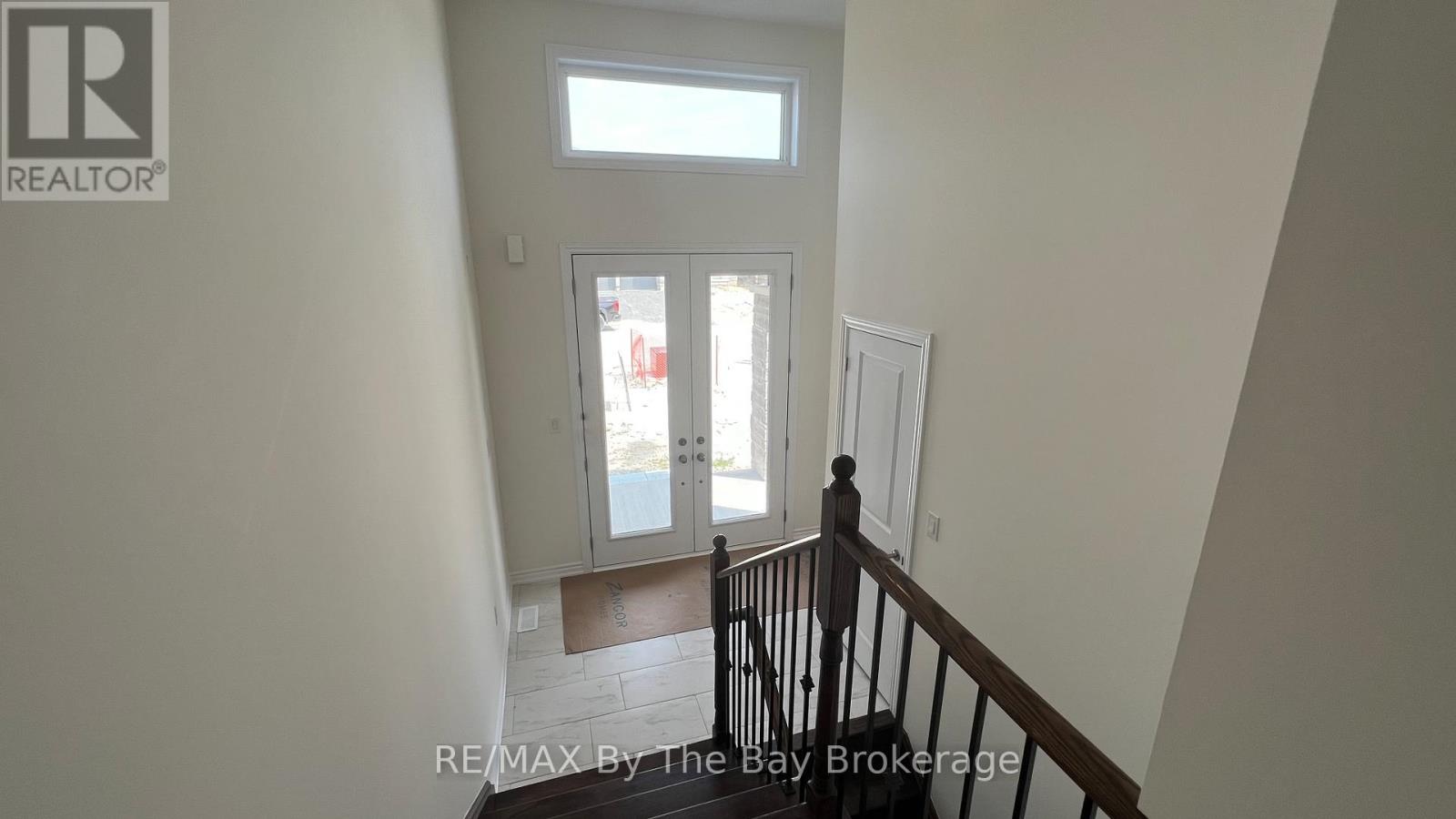 7 Rosanne Circle, Wasaga Beach, Ontario  L9Z 0N4 - Photo 6 - S12901240