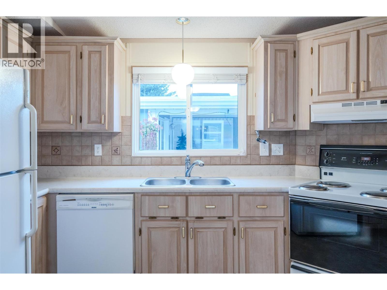 6778 Tucelnuit Drive Unit# 39, Oliver, British Columbia  V0H 1T0 - Photo 14 - 10369274