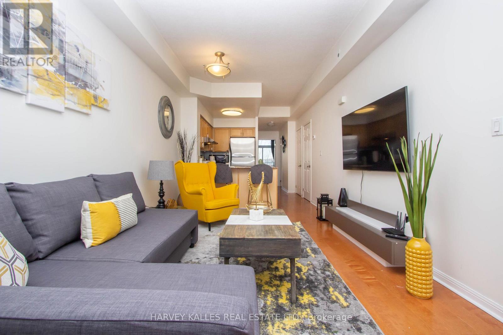 162 - 28 Stadium Road S, Toronto (Niagara), Ontario  M5V 3P4 - Photo 4 - C12901230