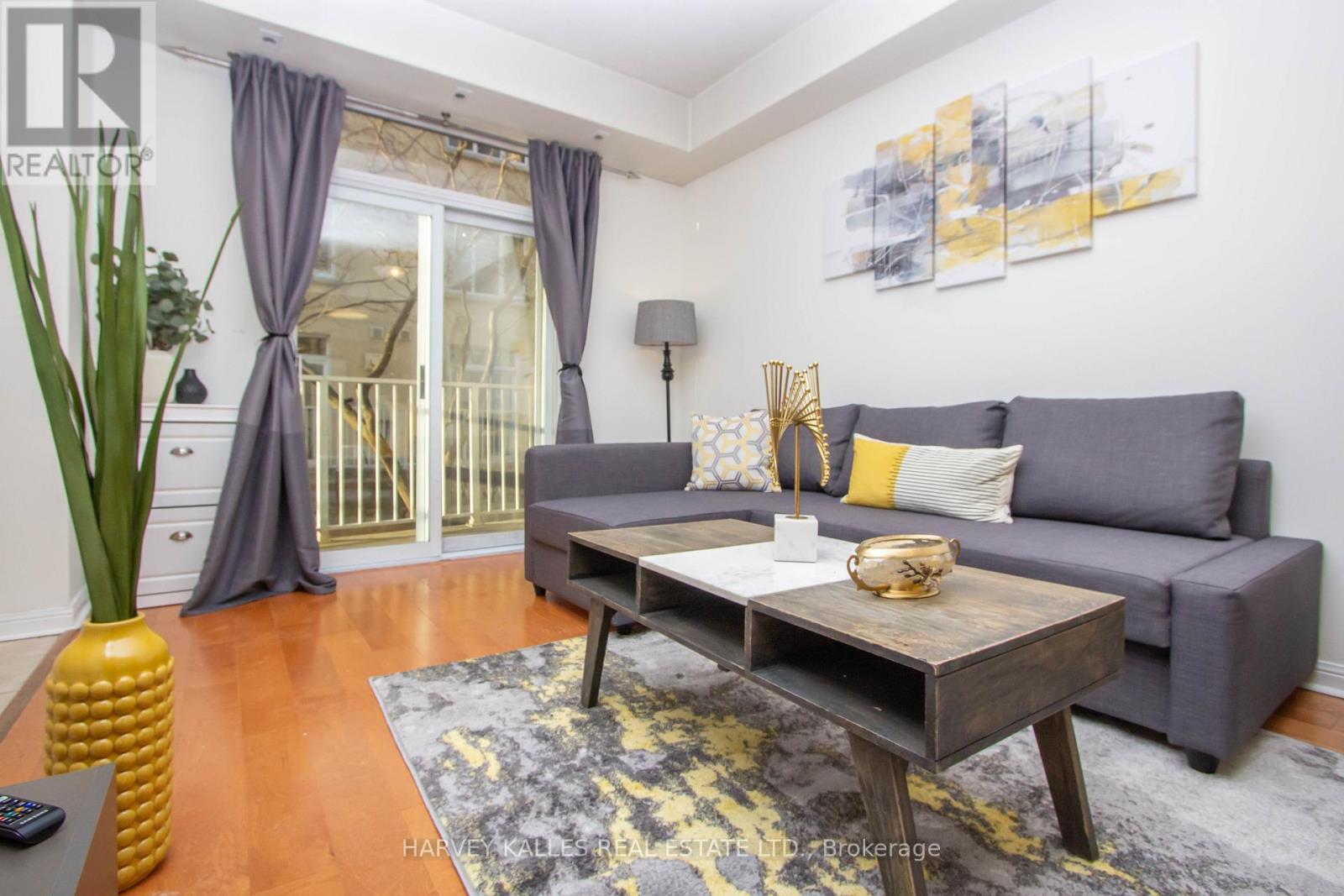 162 - 28 Stadium Road S, Toronto (Niagara), Ontario  M5V 3P4 - Photo 5 - C12901230