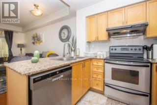 162 - 28 Stadium Road S, Toronto (Niagara), Ontario  M5V 3P4 - Photo 7 - C12901230