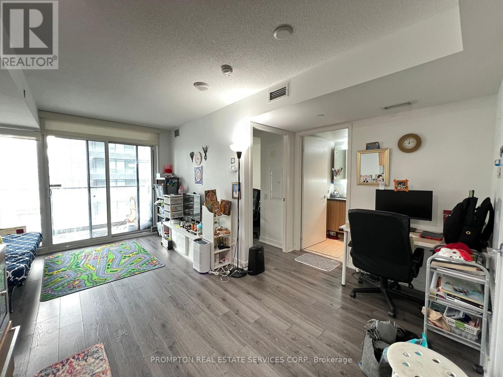 1505 - 70 Queens Wharf Road, Toronto, Ontario  M5V 0J2 - Photo 10 - C12901254