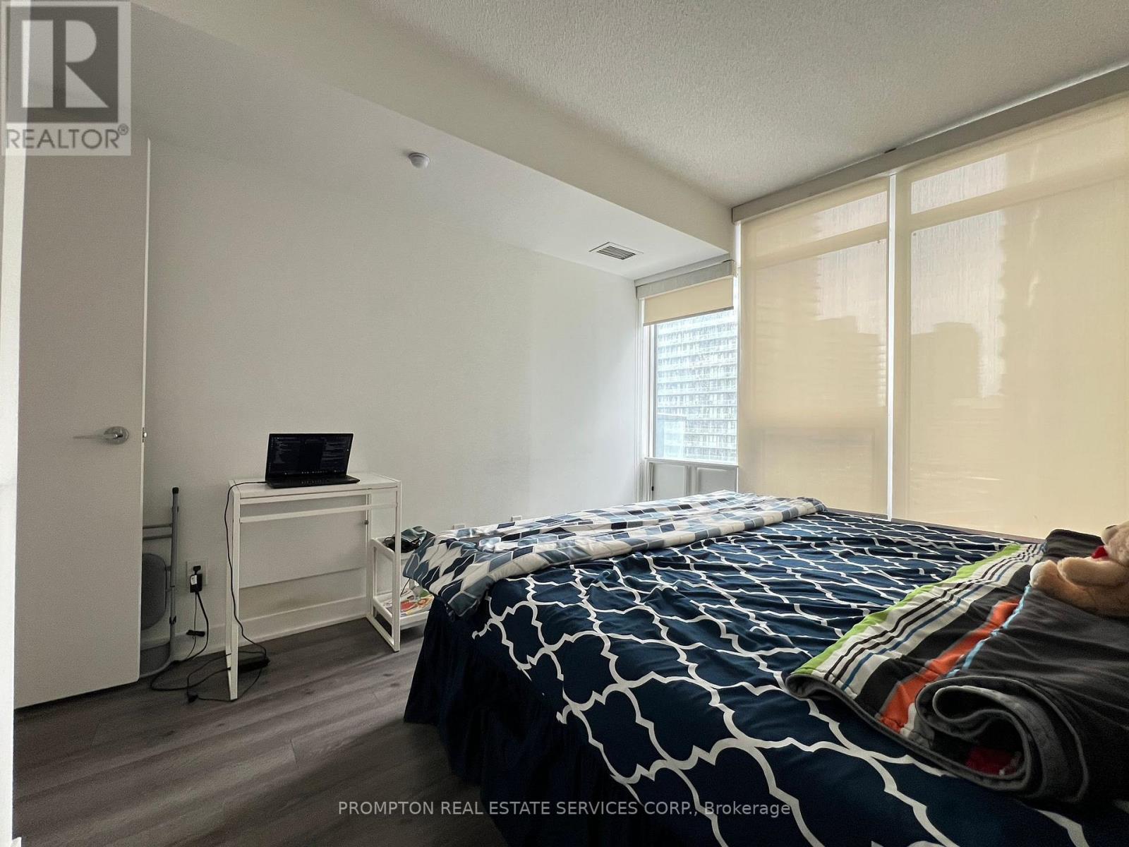 1505 - 70 Queens Wharf Road, Toronto, Ontario  M5V 0J2 - Photo 13 - C12901254