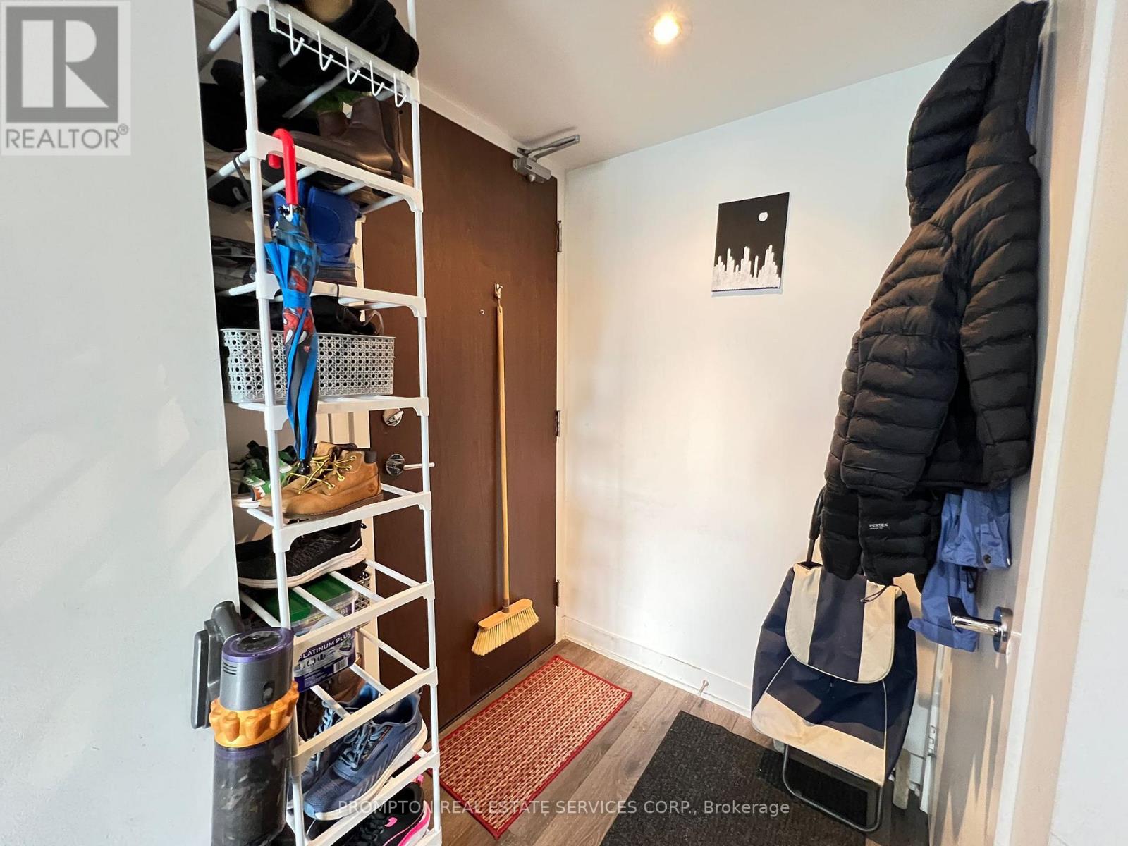 1505 - 70 Queens Wharf Road, Toronto, Ontario  M5V 0J2 - Photo 16 - C12901254