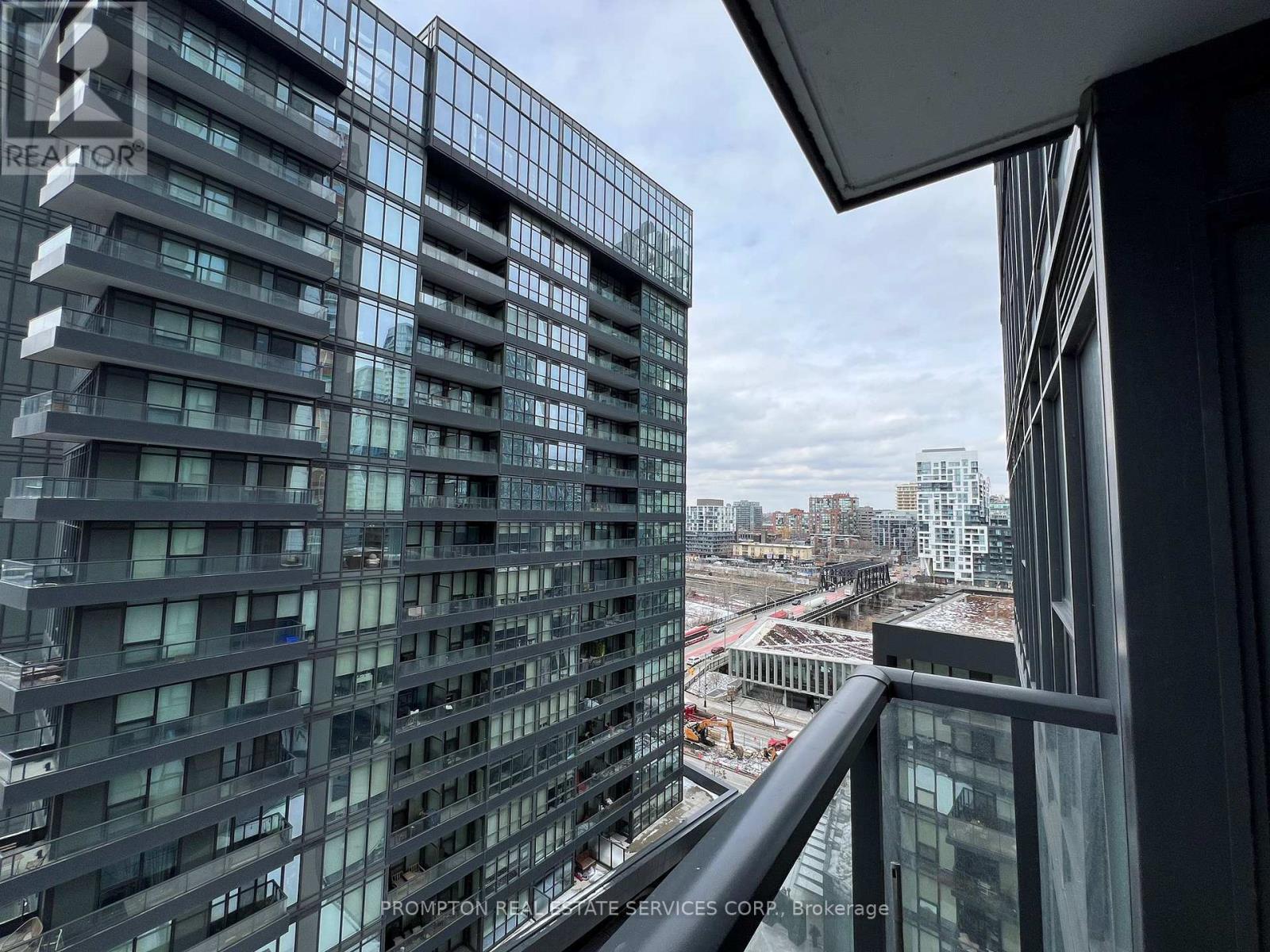 1505 - 70 Queens Wharf Road, Toronto, Ontario  M5V 0J2 - Photo 19 - C12901254