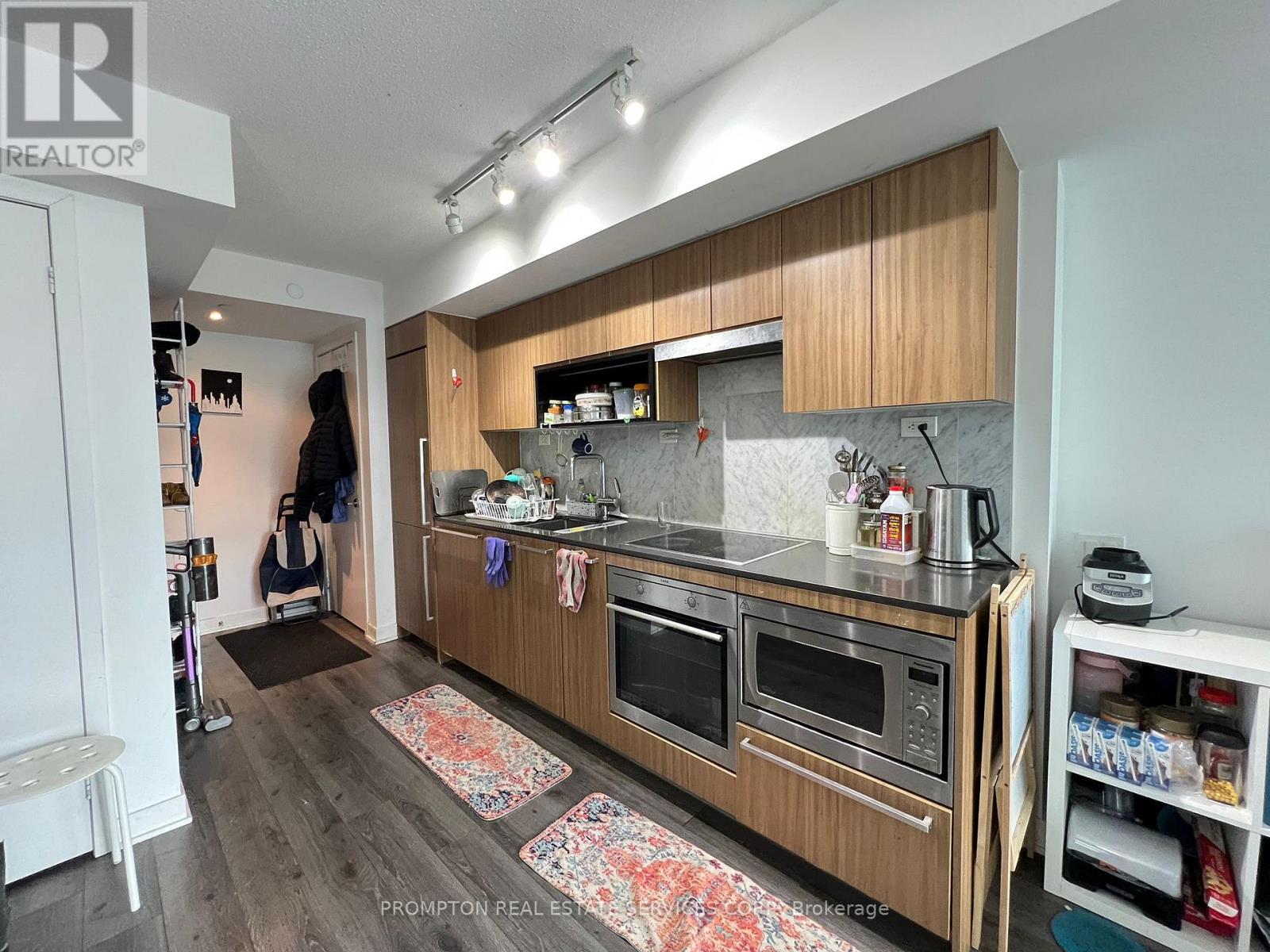 1505 - 70 Queens Wharf Road, Toronto, Ontario  M5V 0J2 - Photo 8 - C12901254