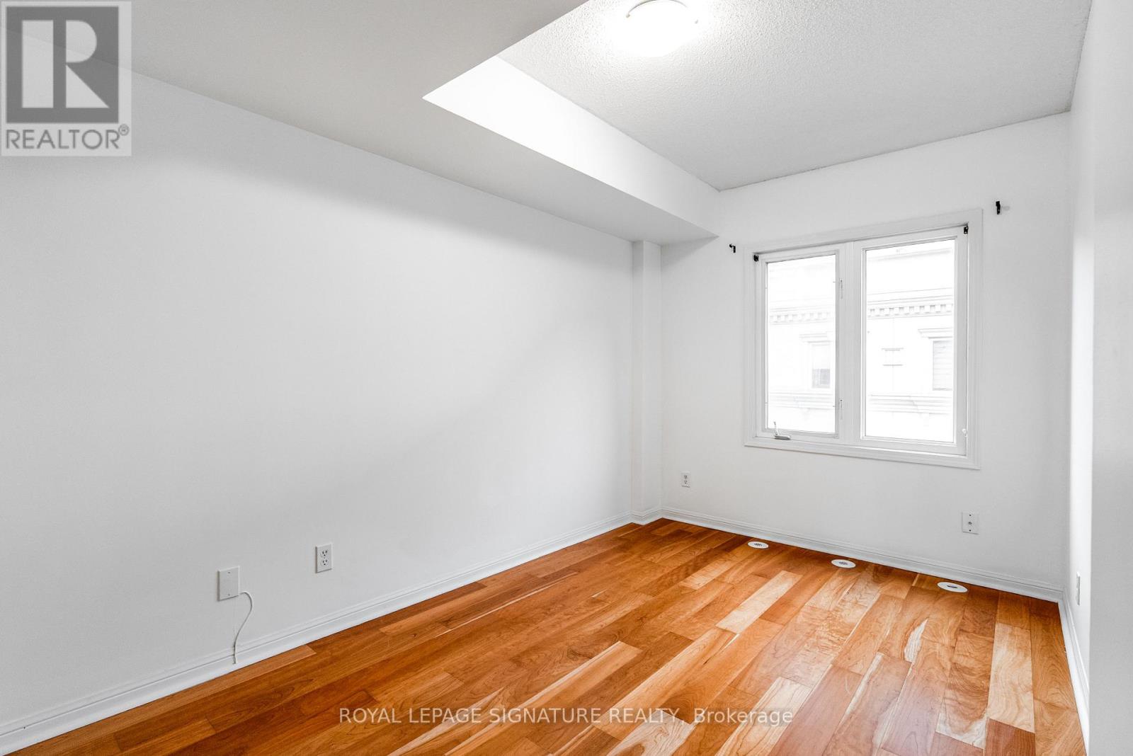 Th21 - 68 Carr Street, Toronto, Ontario  M5T 1B7 - Photo 5 - C12901276