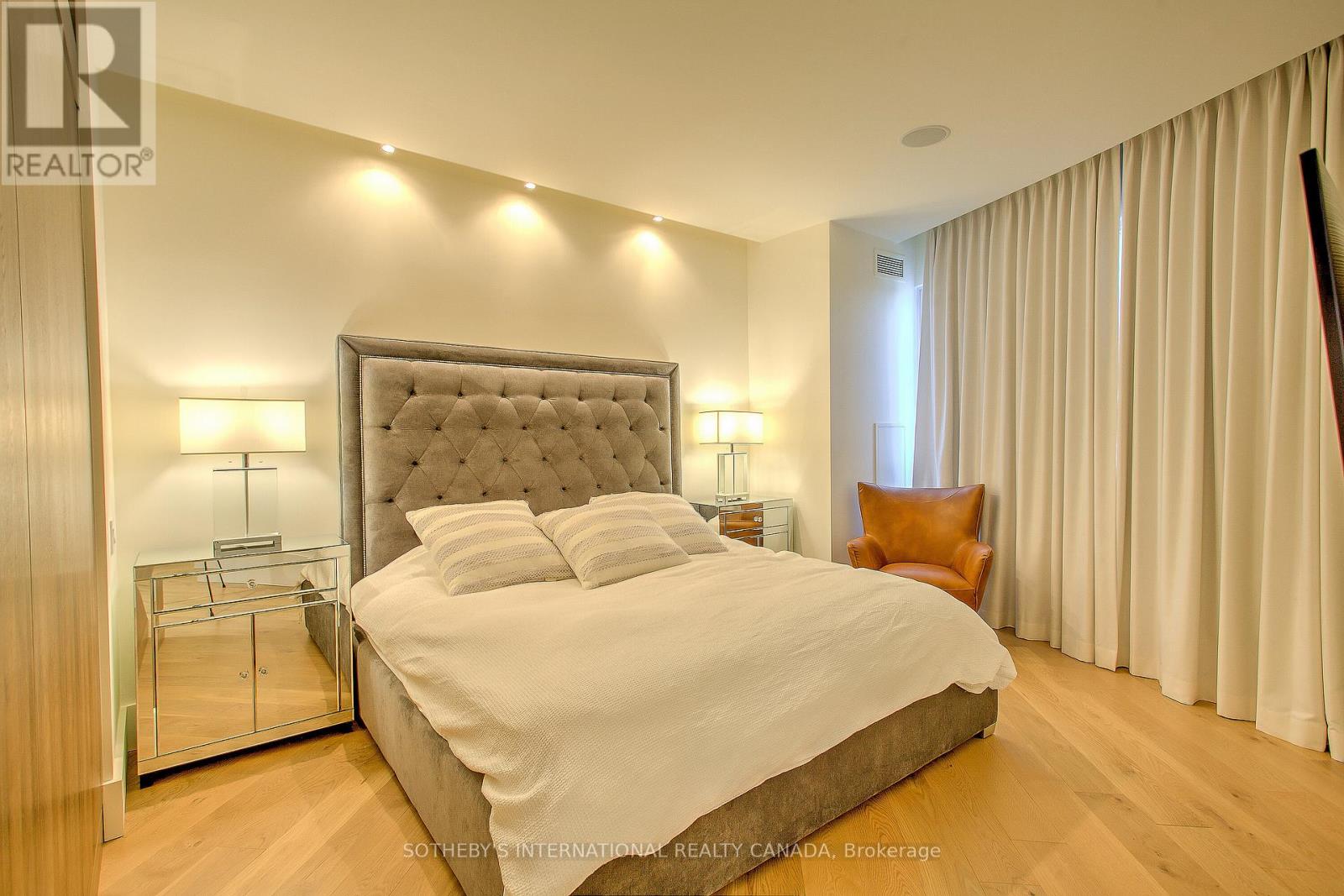 2101 - 20 Blue Jays Way, Toronto, Ontario  M5V 3W6 - Photo 20 - C12901290