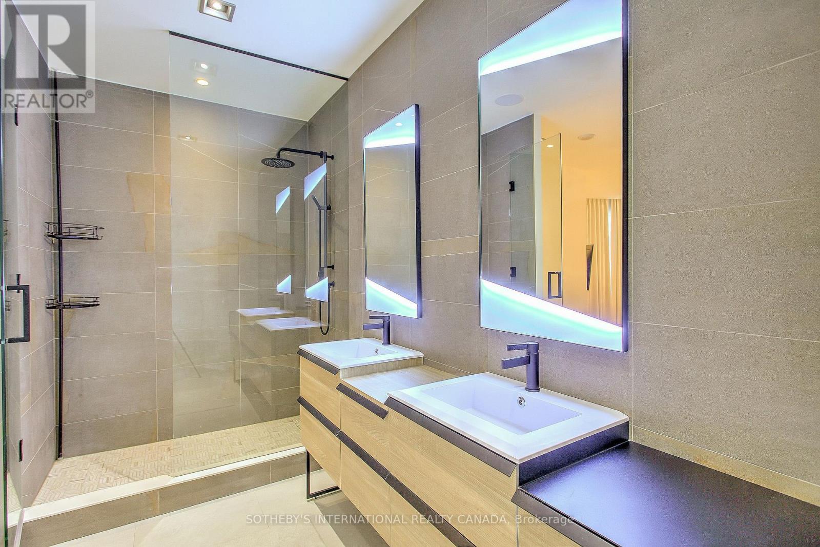 2101 - 20 Blue Jays Way, Toronto, Ontario  M5V 3W6 - Photo 22 - C12901290