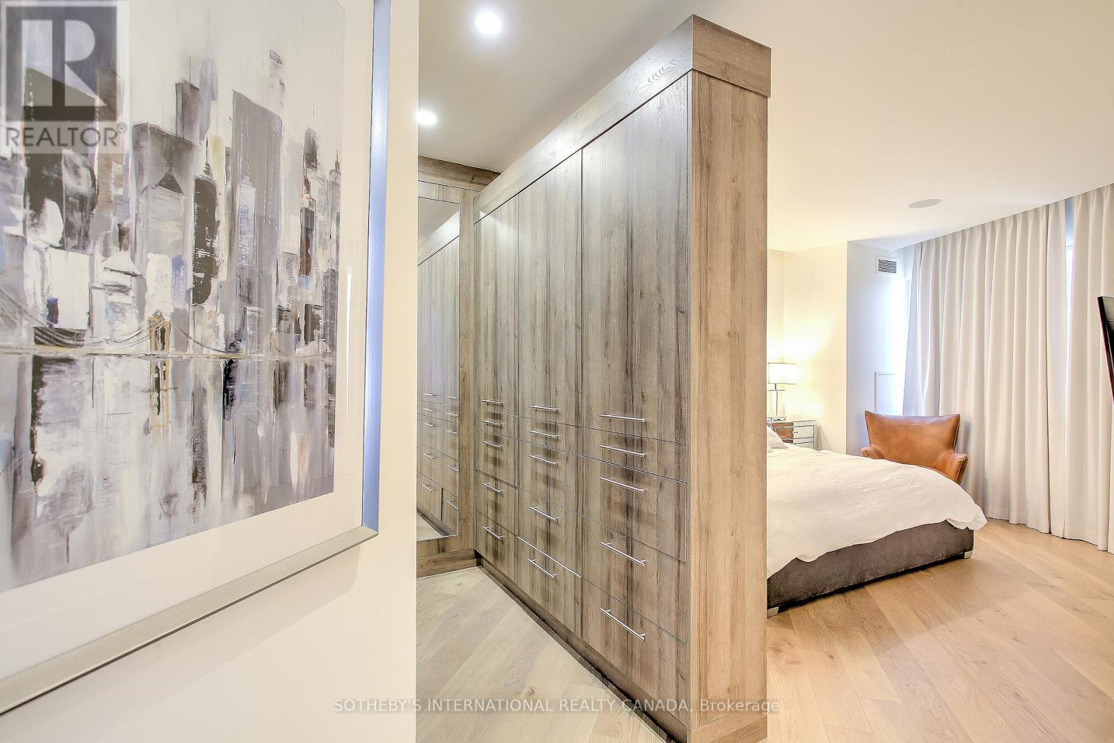 2101 - 20 Blue Jays Way, Toronto, Ontario  M5V 3W6 - Photo 25 - C12901290