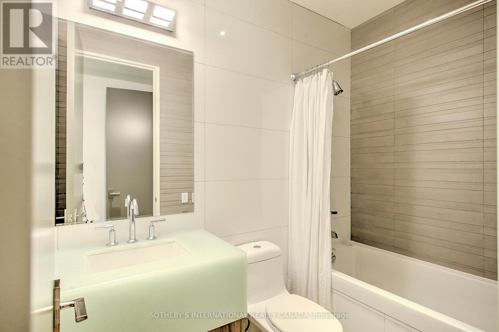 2101 - 20 Blue Jays Way, Toronto, Ontario  M5V 3W6 - Photo 28 - C12901290