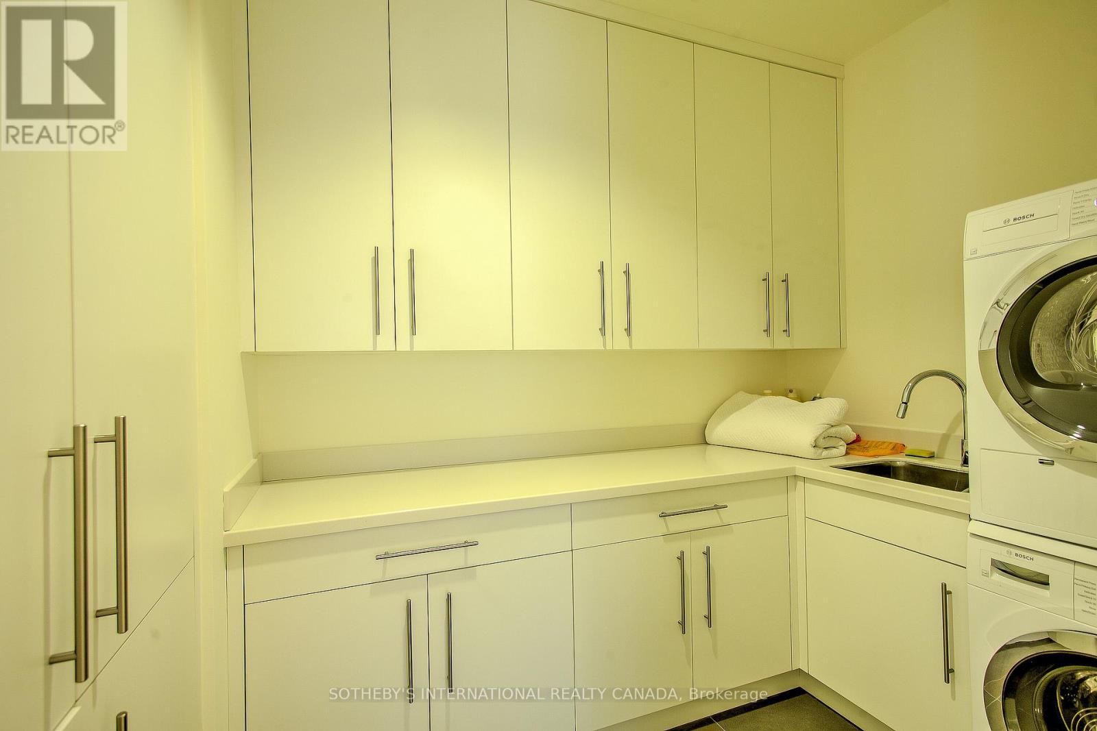 2101 - 20 Blue Jays Way, Toronto, Ontario  M5V 3W6 - Photo 31 - C12901290