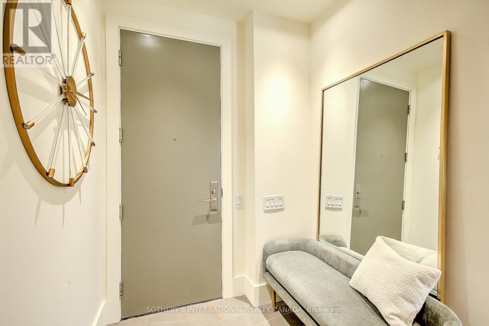 2101 - 20 Blue Jays Way, Toronto, Ontario  M5V 3W6 - Photo 32 - C12901290