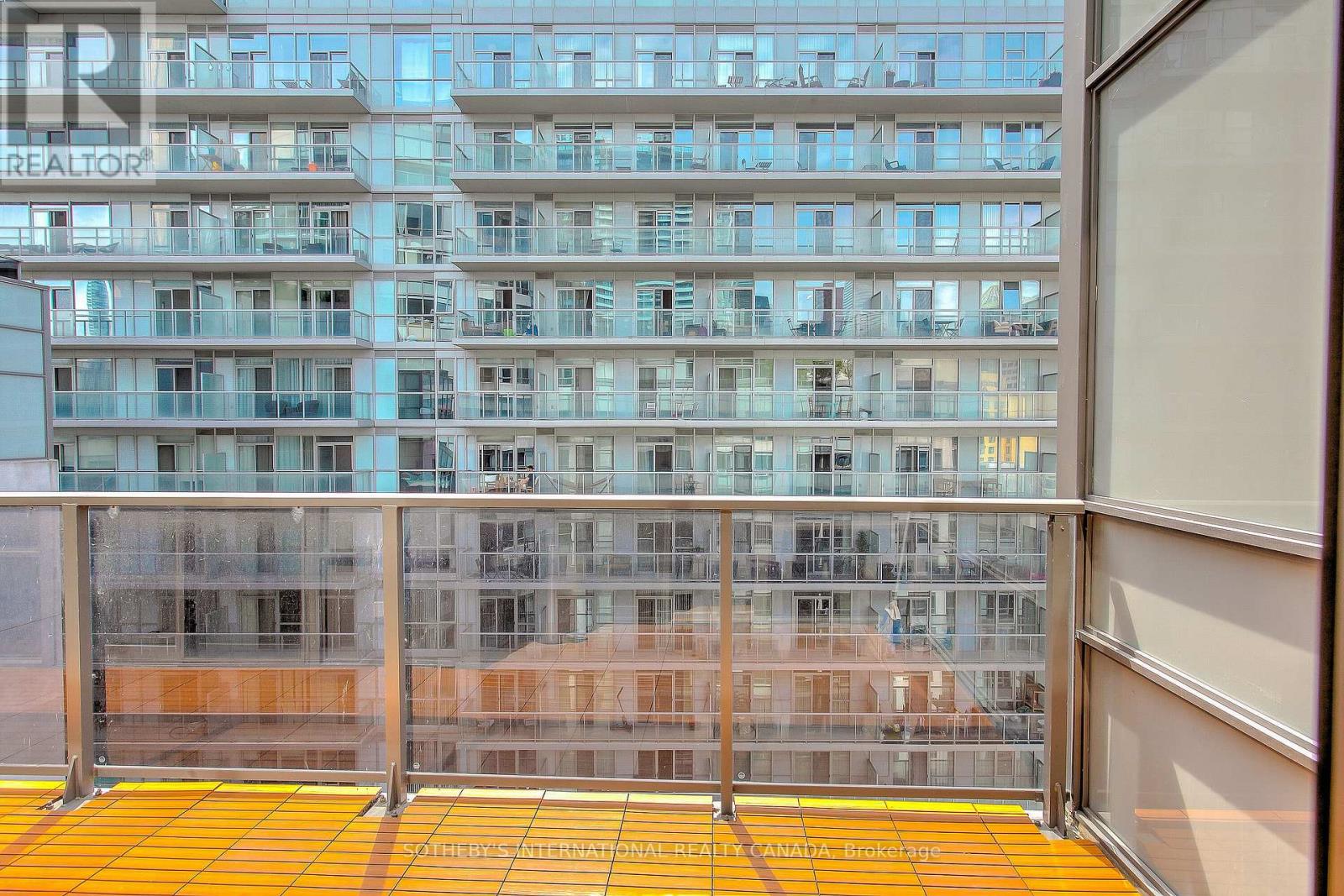 2101 - 20 Blue Jays Way, Toronto, Ontario  M5V 3W6 - Photo 33 - C12901290