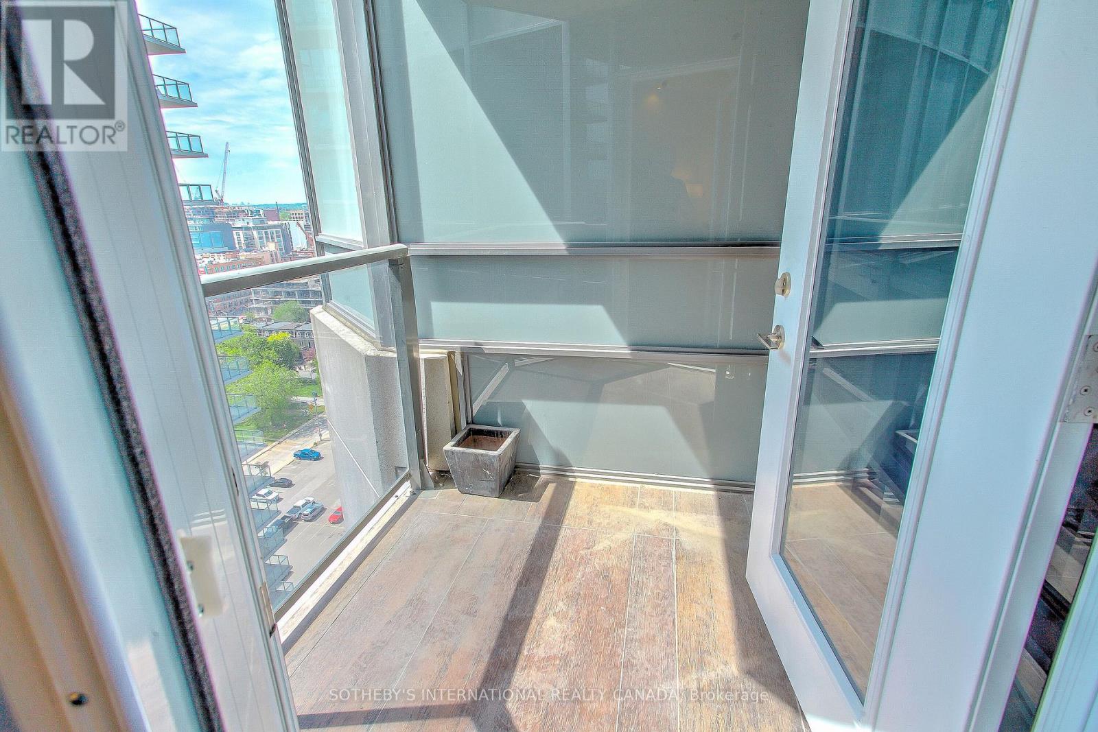 2101 - 20 Blue Jays Way, Toronto, Ontario  M5V 3W6 - Photo 37 - C12901290