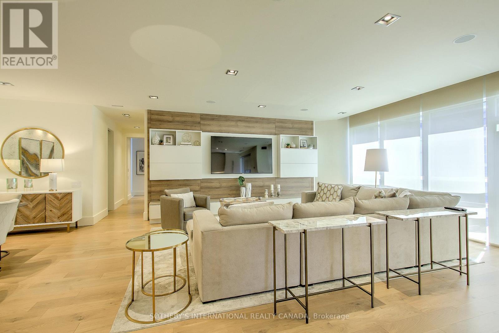 2101 - 20 Blue Jays Way, Toronto, Ontario  M5V 3W6 - Photo 4 - C12901290