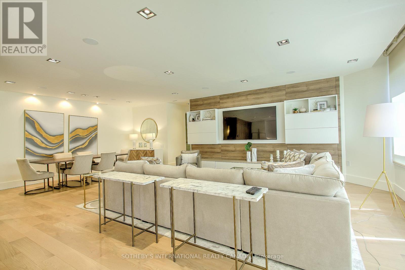 2101 - 20 Blue Jays Way, Toronto, Ontario  M5V 3W6 - Photo 5 - C12901290