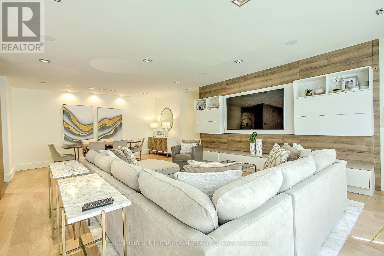 2101 - 20 Blue Jays Way, Toronto, Ontario  M5V 3W6 - Photo 6 - C12901290