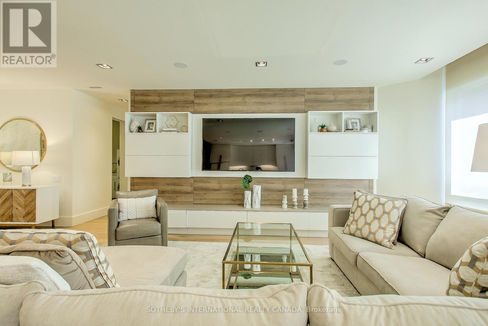 2101 - 20 Blue Jays Way, Toronto, Ontario  M5V 3W6 - Photo 7 - C12901290