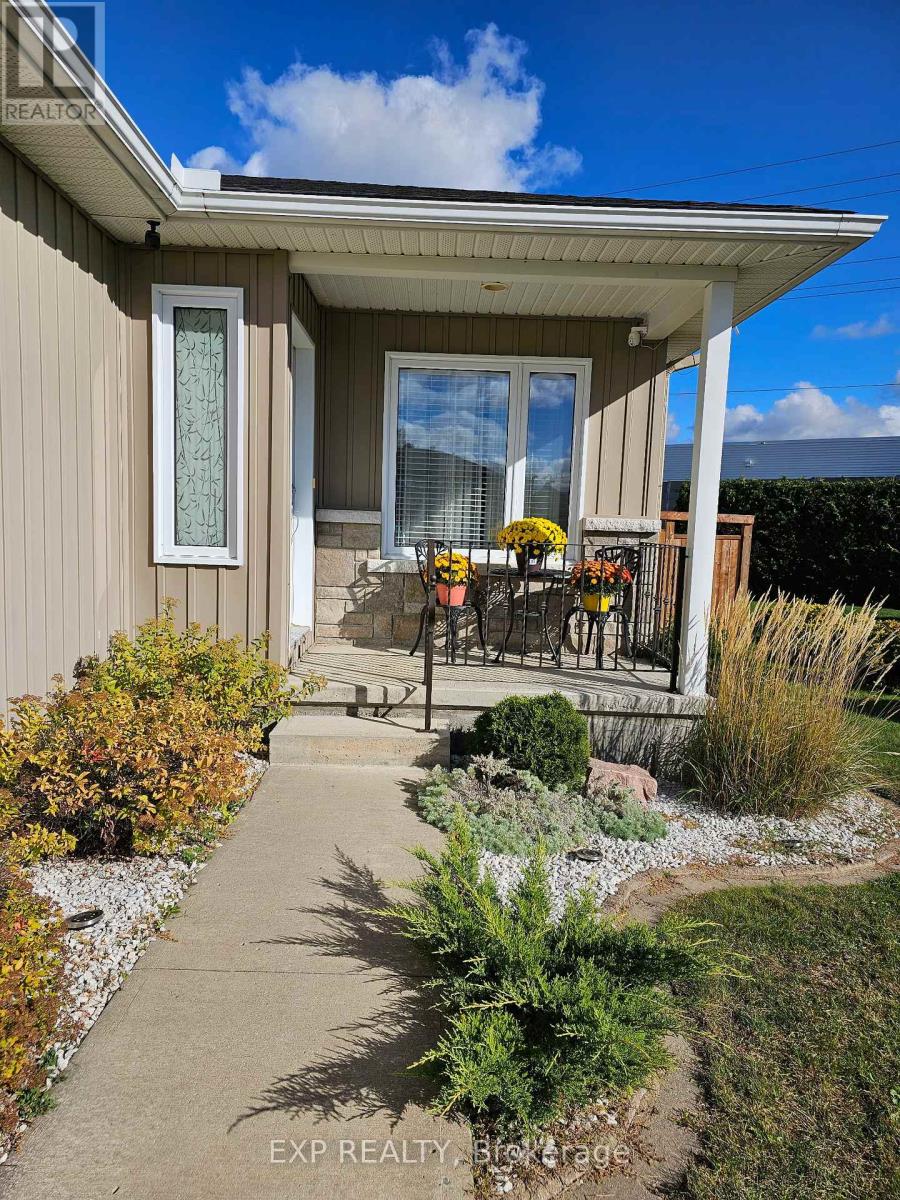 182 Elk Street, Renfrew, Ontario  K7V 1A0 - Photo 26 - X12901220