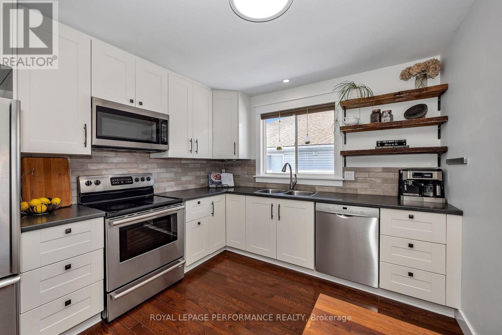 16 Montana Way, Ottawa, Ontario  K2J 4M5 - Photo 13 - X12901210