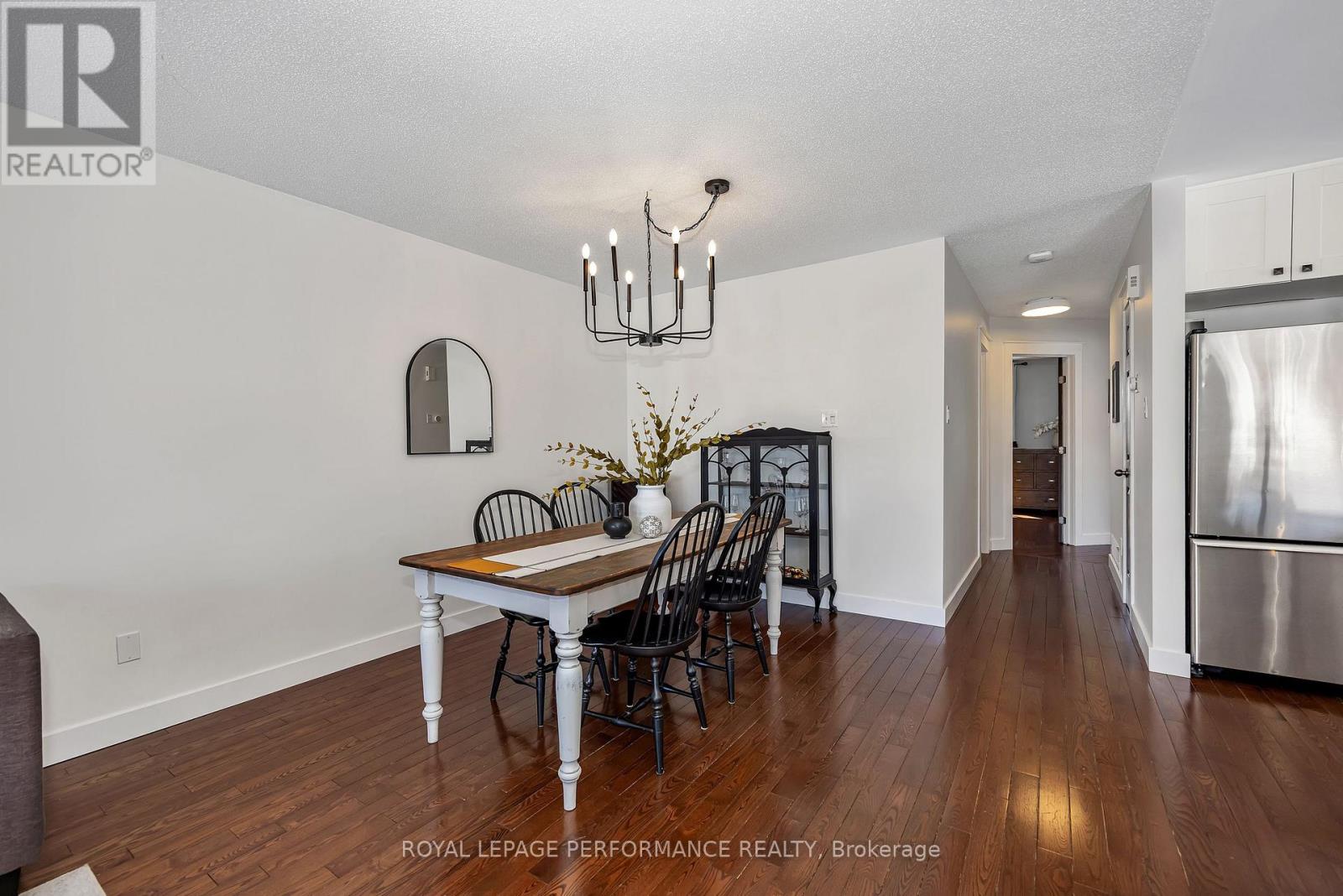 16 Montana Way, Ottawa, Ontario  K2J 4M5 - Photo 8 - X12901210