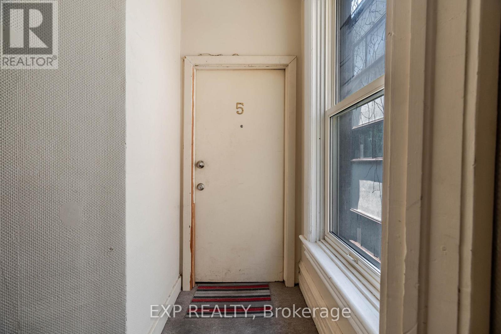 88 Maclaren Street, Ottawa, Ontario  K2P 0K6 - Photo 33 - X12901218