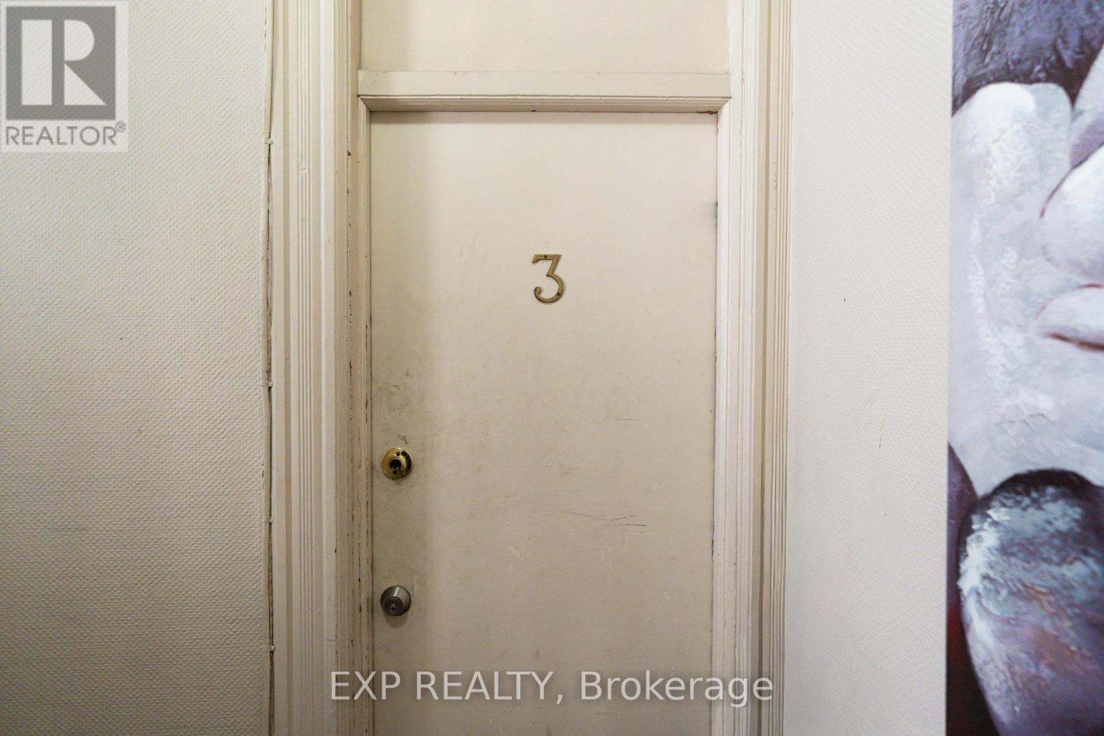 88 Maclaren Street, Ottawa, Ontario  K2P 0K6 - Photo 36 - X12901218